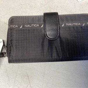 Nautica wallet never used
